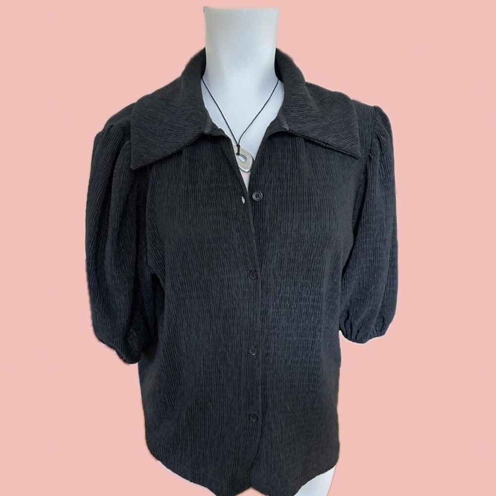🧡 2 for 10$ pleated button down shirt with puffed balloon sleeves